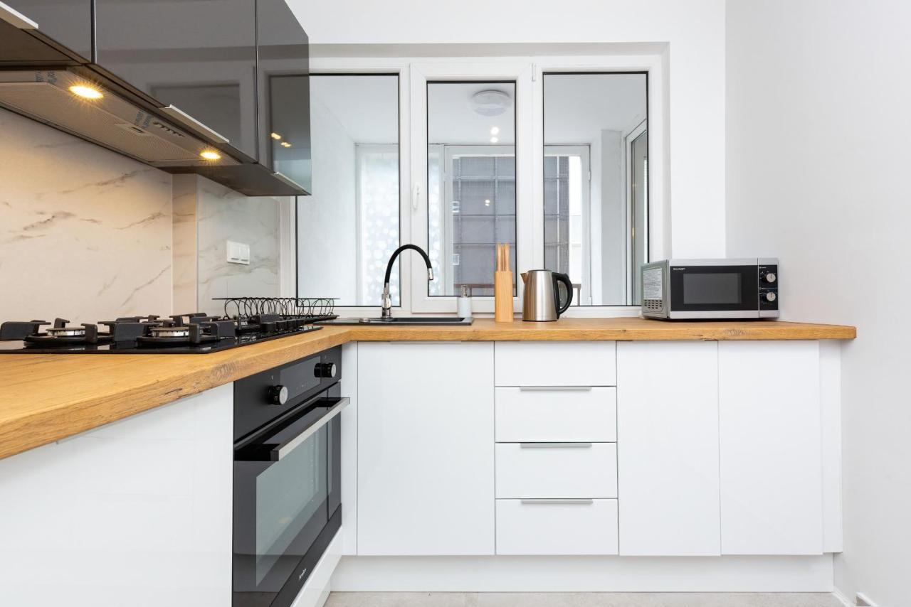 Studio City Center Zlota Street By Renters Warsaw Ngoại thất bức ảnh