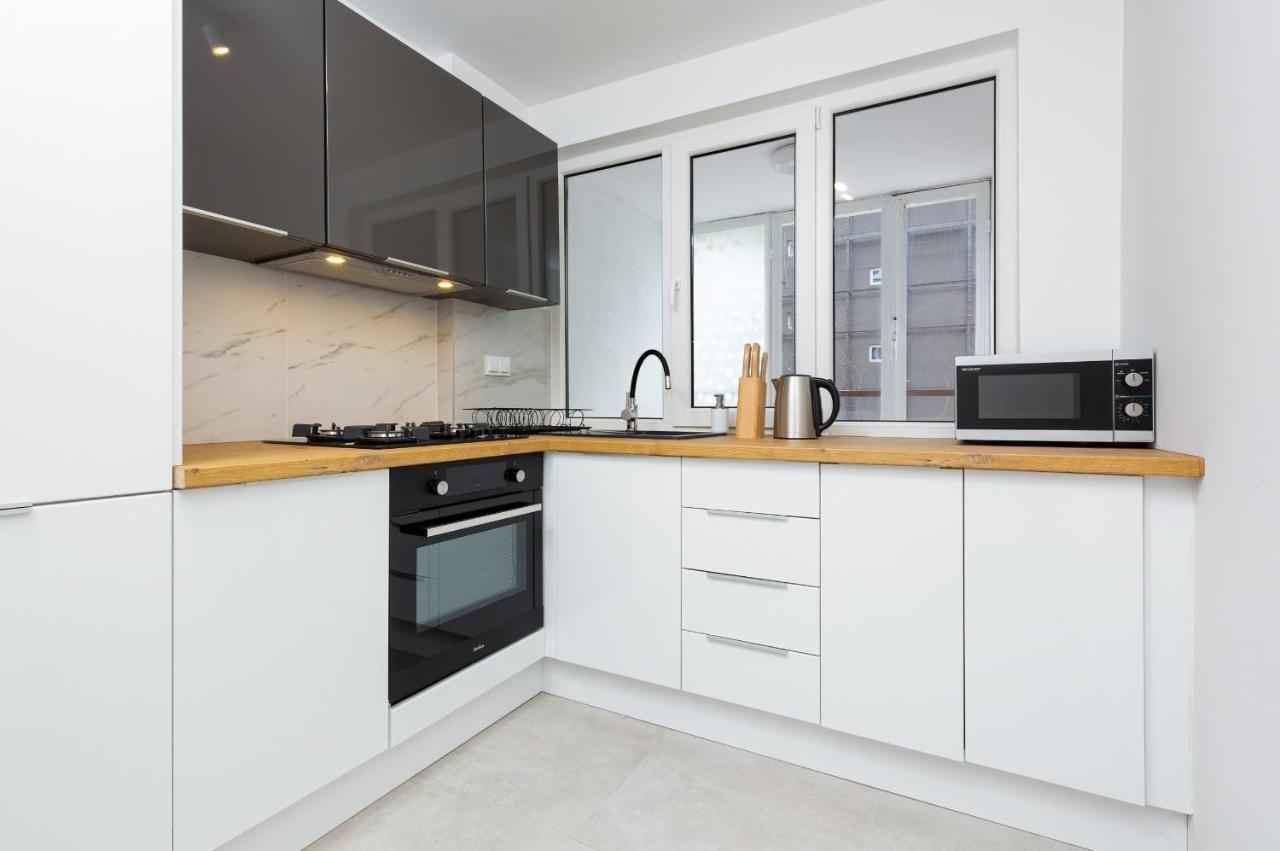 Studio City Center Zlota Street By Renters Warsaw Ngoại thất bức ảnh